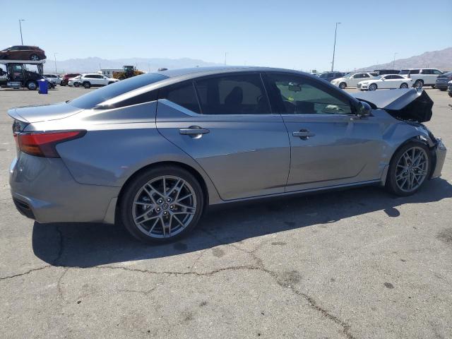 1N4AL4CV6PN424036 - 2023 NISSAN ALTIMA SR GRAY photo 3