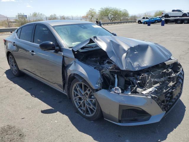 1N4AL4CV6PN424036 - 2023 NISSAN ALTIMA SR GRAY photo 4
