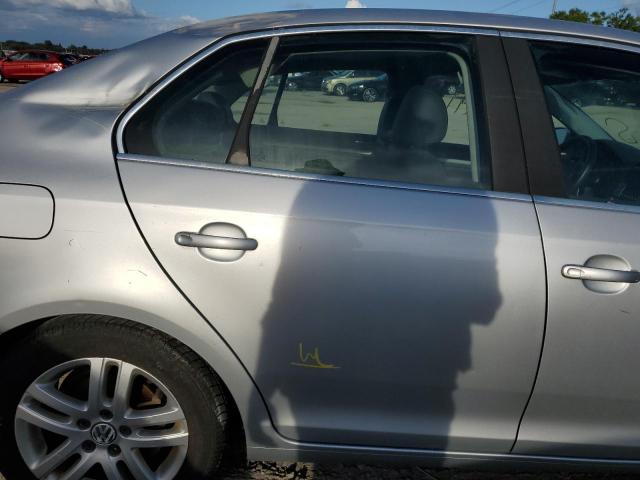 3VWEF71K27M173097 - 2007 VOLKSWAGEN JETTA WOLFSBURG 银色 照片 12