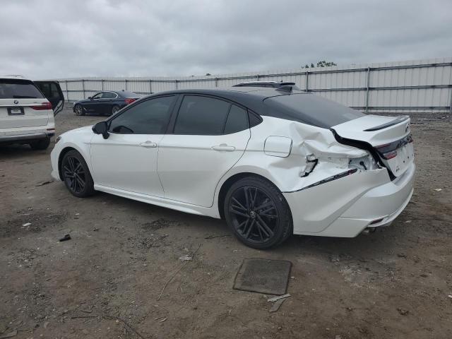 4T1DBADK8SU022428 - 2025 TOYOTA CAMRY XSE 白色 照片 2