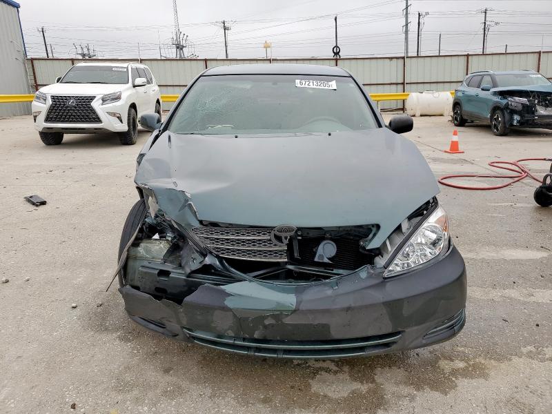 4T1BF32K12U501560 - 2002 TOYOTA CAMRY LE GREEN photo 5