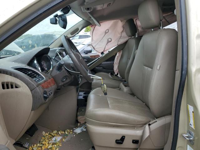 2A4RR8DG2BR780346 - 2011 CHRYSLER TOWN & COU TOURING L BEIGE photo 7