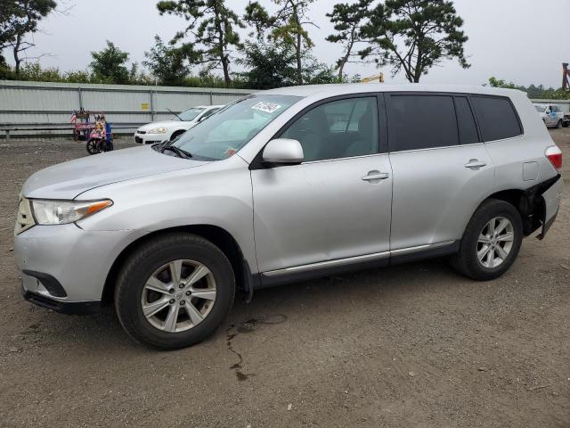 5TDBK3EH8BS066766 - 2011 TOYOTA HIGHLANDER BASE SILVER photo 1