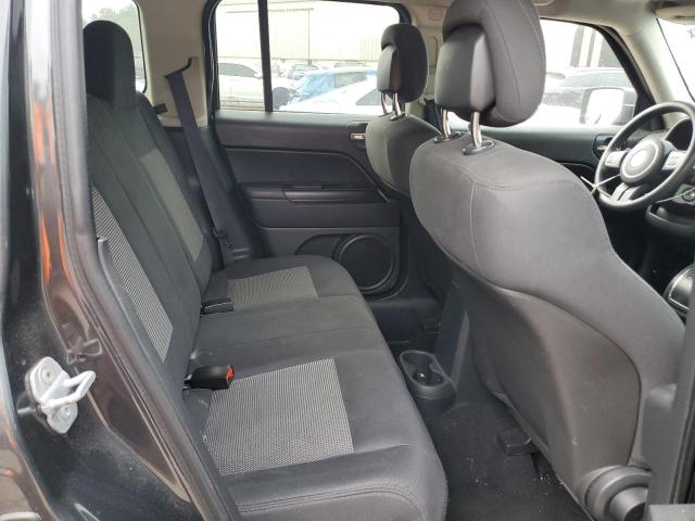 1J4NF1GB2BD119062 - 2011 JEEP PATRIOT SPORT GRAY photo 11