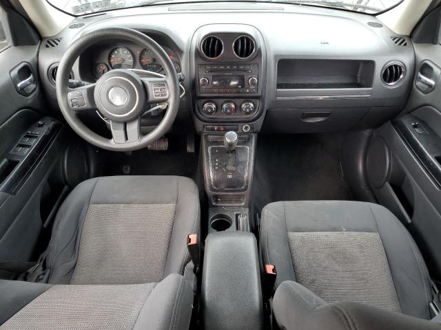 1J4NF1GB2BD119062 - 2011 JEEP PATRIOT SPORT GRAY photo 8