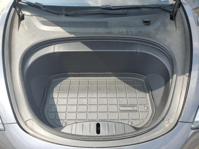 5YJ3E1EBXJF116498 - 2018 TESLA MODEL 3 Gris foto 11