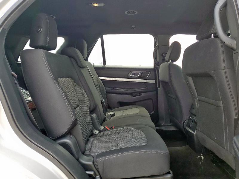 1FM5K7D86JGA97671 - 2018 FORD EXPLORER XLT Сріблястий фото 11