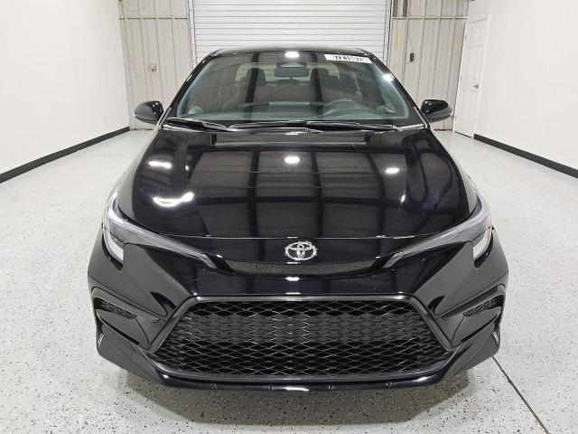 5YFS4MCE7SP218859 - 2025 TOYOTA COROLLA SE შავი ფოტო 5