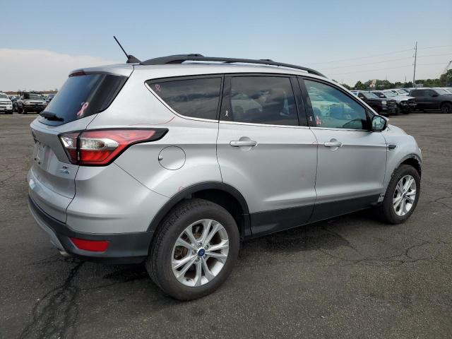1FMCU9GD8JUA20808 - 2018 FORD ESCAPE SE ვერცხლისფერი ფოტო 3