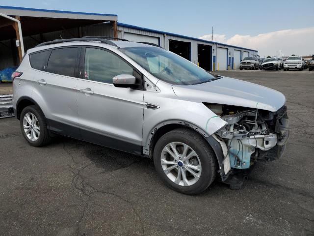 1FMCU9GD8JUA20808 - 2018 FORD ESCAPE SE ვერცხლისფერი ფოტო 4