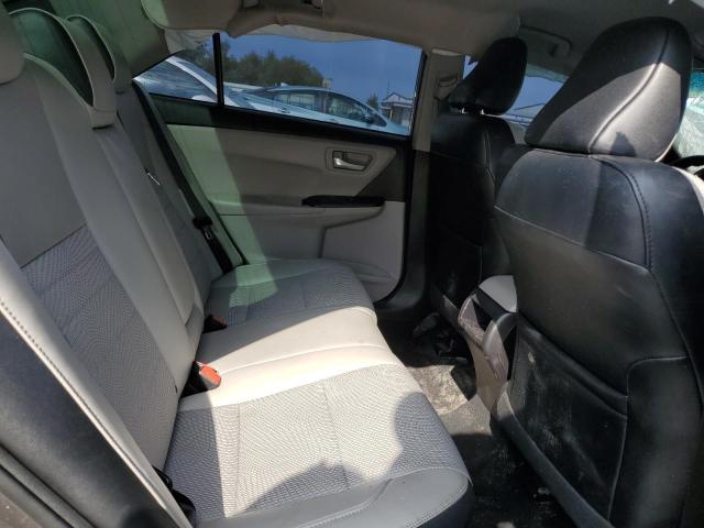 4T1BF1FK1GU182022 - 2016 TOYOTA CAMRY LE GRAY photo 11