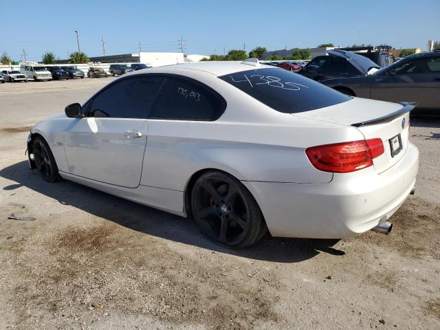 WBAKG7C55BE264385 - 2011 BMW 335 I WHITE photo 2