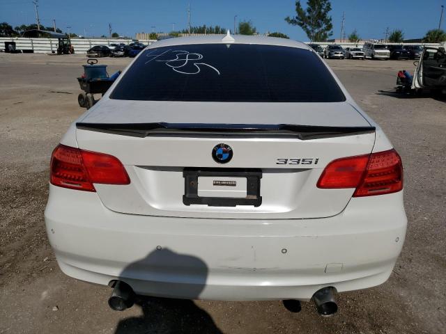 WBAKG7C55BE264385 - 2011 BMW 335 I WHITE photo 6