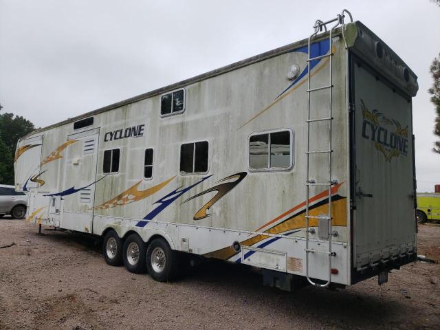 5SFGF40349E050685 - 2009 HEARTLAND CYCLONE WHITE photo 3