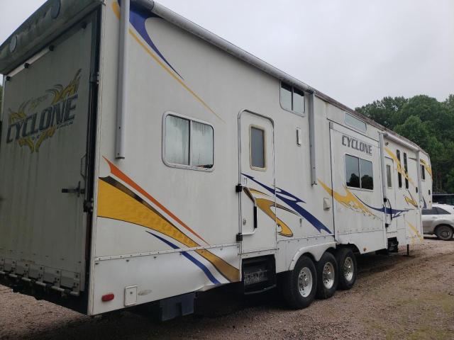 5SFGF40349E050685 - 2009 HEARTLAND CYCLONE WHITE photo 4