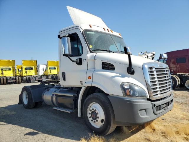 2015 FREIGHTLINER CASCADIA 1, 