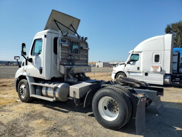 3AKBGBDV6FSGT1106 - 2015 FREIGHTLINER CASCADIA 1 WHITE photo 3