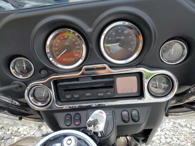 1HD1FCW145Y666452 - 2005 HARLEY-DAVIDSON FLHTCUI 金色 照片 8