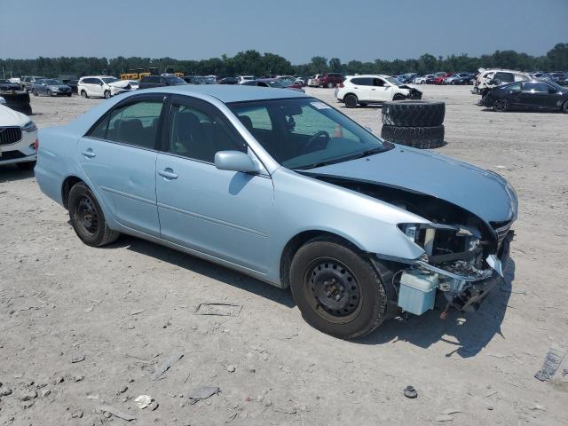 4T1BE32K95U585506 - 2005 TOYOTA CAMRY LE BLUE photo 4