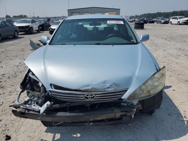 4T1BE32K95U585506 - 2005 TOYOTA CAMRY LE BLUE photo 5