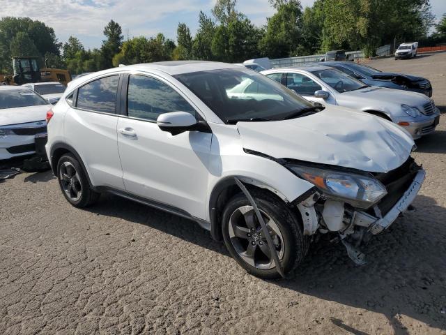 3CZRU6H58JM731945 - 2018 HONDA HR-V EX WHITE photo 4