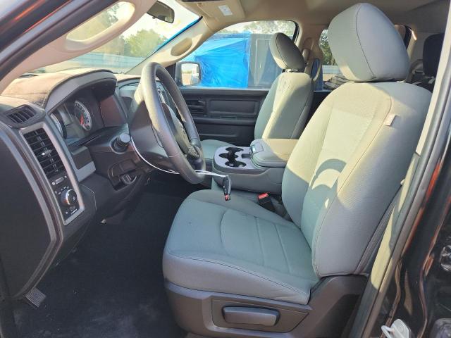 1C6RR7FG4JS327329 - 2018 RAM 1500 ST შავი ფოტო 7