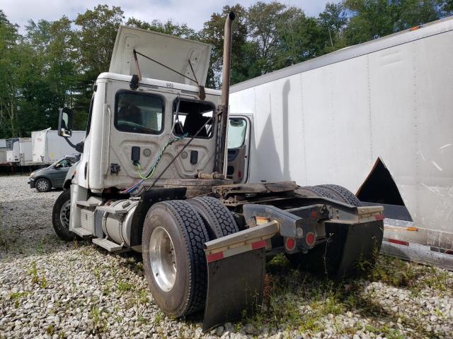 1FUBGEDV2HLJF8409 - 2017 FREIGHTLINER CASCADIA 1 WHITE photo 3