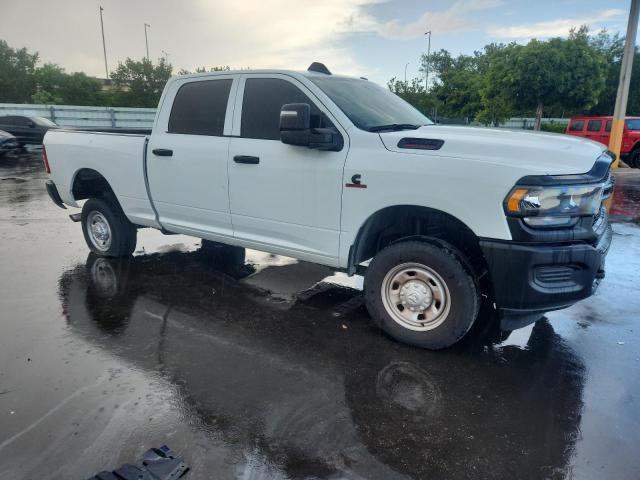 3C6UR5CL2RG325226 - 2024 RAM 2500 TRADESMAN Սպիտակ լուսանկար 4