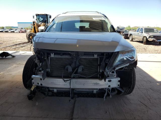 5N1DR2MN3JC618594 - 2018 NISSAN PATHFINDER S Сірий фото 5