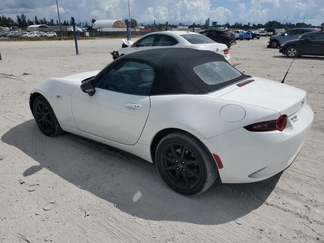 JM1NDAB73K0307465 - 2019 MAZDA MX-5 MIATA SPORT WHITE photo 2