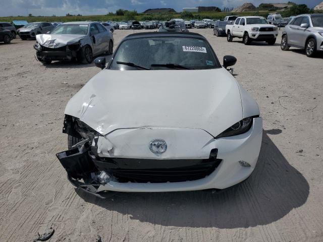 JM1NDAB73K0307465 - 2019 MAZDA MX-5 MIATA SPORT WHITE photo 5