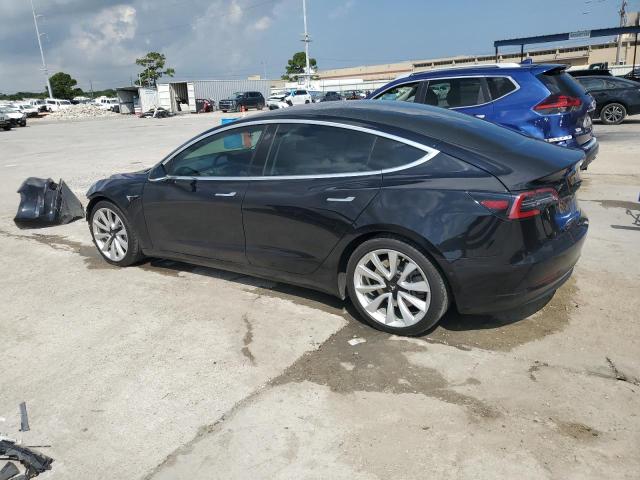 5YJ3E1EB7JF109377 - 2018 TESLA MODEL 3 Սև լուսանկար 2