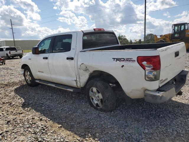 5TBEV54108S479819 - 2008 TOYOTA TUNDRA CREWMAX WHITE photo 2