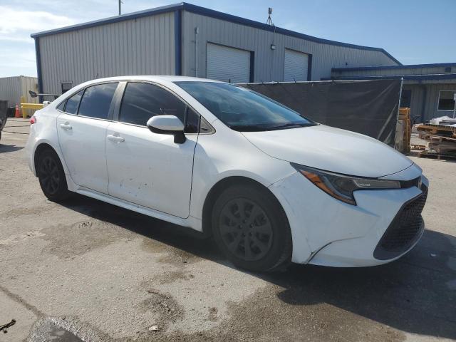 5YFEPMAE4MP258195 - 2021 TOYOTA COROLLA LE WHITE photo 4