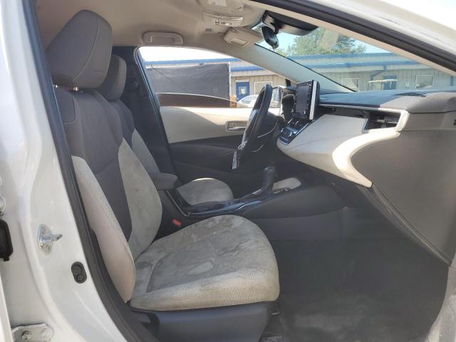 5YFEPMAE4MP258195 - 2021 TOYOTA COROLLA LE WHITE photo 7