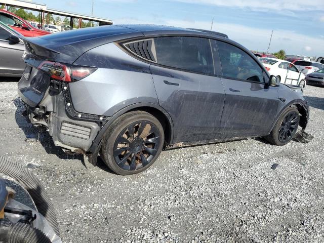 7SAYGDEE2PA201811 - 2023 TESLA MODEL Y GRAY photo 3