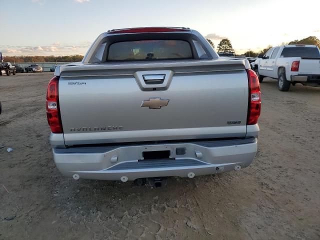 3GNTKFE36BG329370 - 2011 CHEVROLET AVALANCHE LT SILVER photo 6