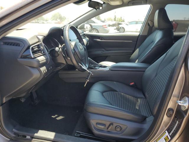 4T1G11AK8NU065000 - 2022 TOYOTA CAMRY SE GRAY photo 7