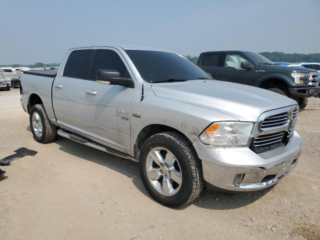 1C6RR7LT9KS545284 - 2019 RAM 1500 CLASSIC SLT Сріблястий фото 4