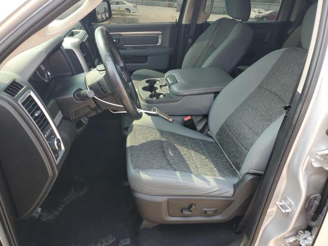 1C6RR7LT9KS545284 - 2019 RAM 1500 CLASSIC SLT Сріблястий фото 7