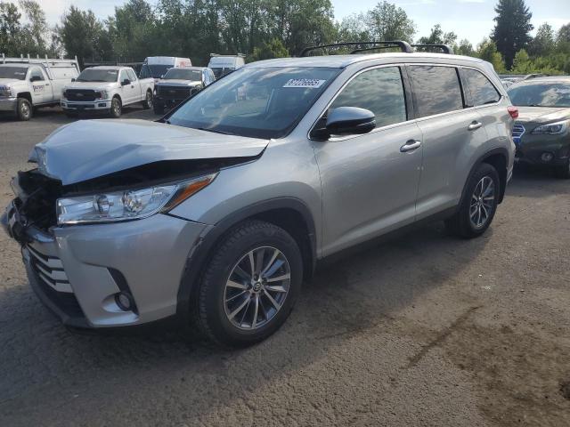 2019 TOYOTA HIGHLANDER SE, 