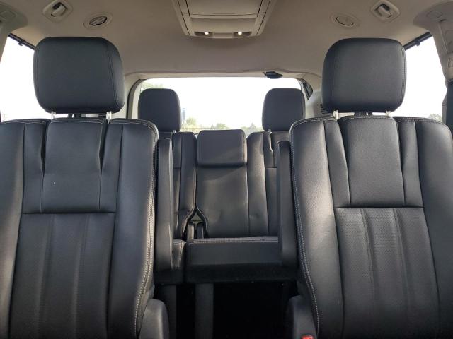 2C4RC1CG7GR208728 - 2016 CHRYSLER TOWN & COU TOURING L WHITE photo 10