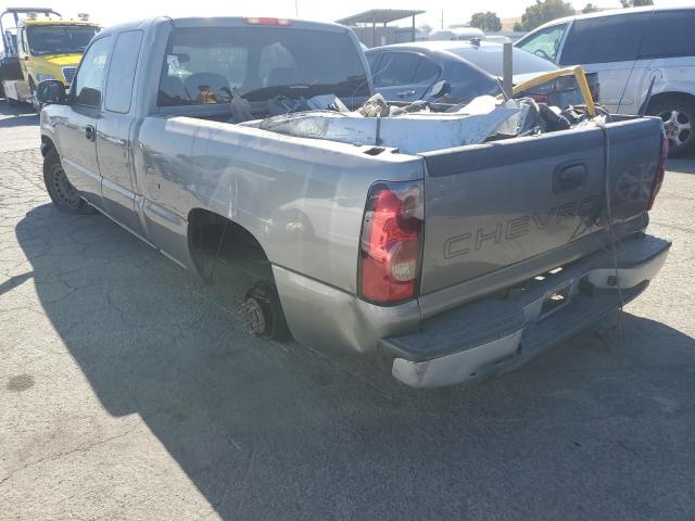 1GCEC19X37Z151410 - 2007 CHEVROLET SILVERADO C1500 CLASSIC GRAY photo 2