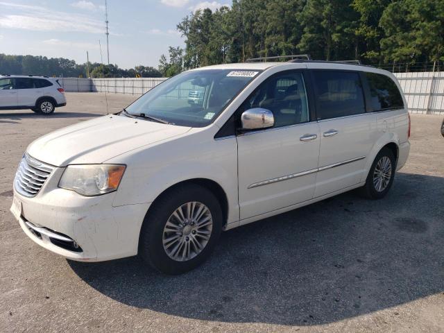 2C4RC1CG2DR621975 - 2013 CHRYSLER TOWN & COU TOURING L WHITE photo 1