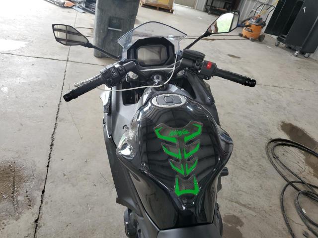 ML5EXER16SDAE5717 - 2025 KAWASAKI EX650 R BLACK photo 6