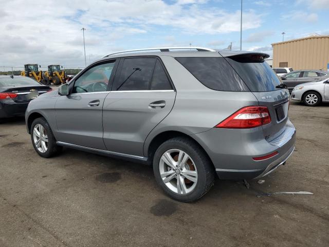 4JGDA5HB8FA604167 - 2015 MERCEDES-BENZ ML 350 4MATIC SILVER photo 2