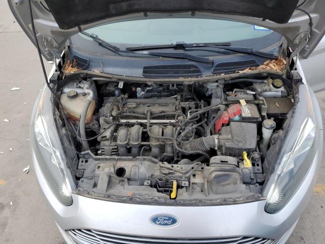 3FADP4TJ7FM146688 - 2015 FORD FIESTA S SILVER photo 11