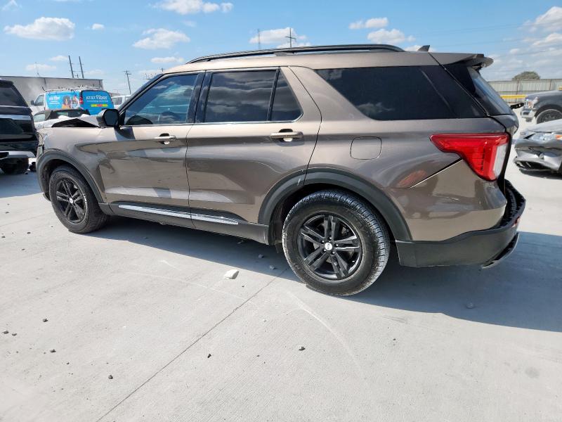 1FMSK7DH5MGA81890 - 2021 FORD EXPLORER XLT BROWN photo 2