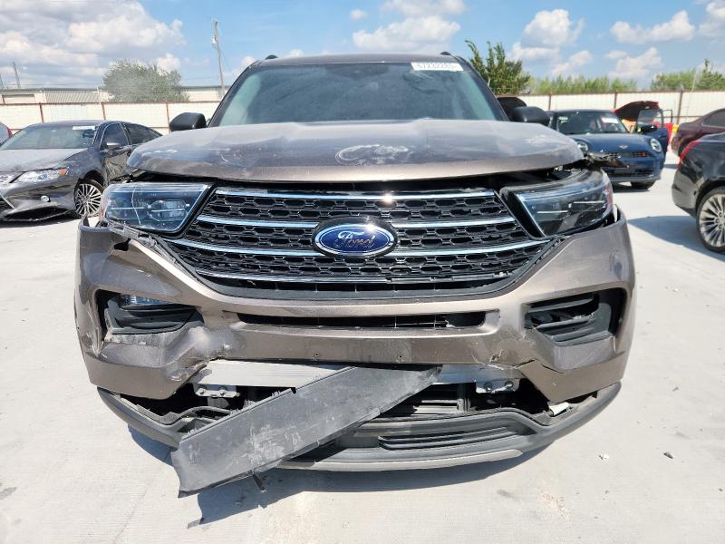 1FMSK7DH5MGA81890 - 2021 FORD EXPLORER XLT BROWN photo 5