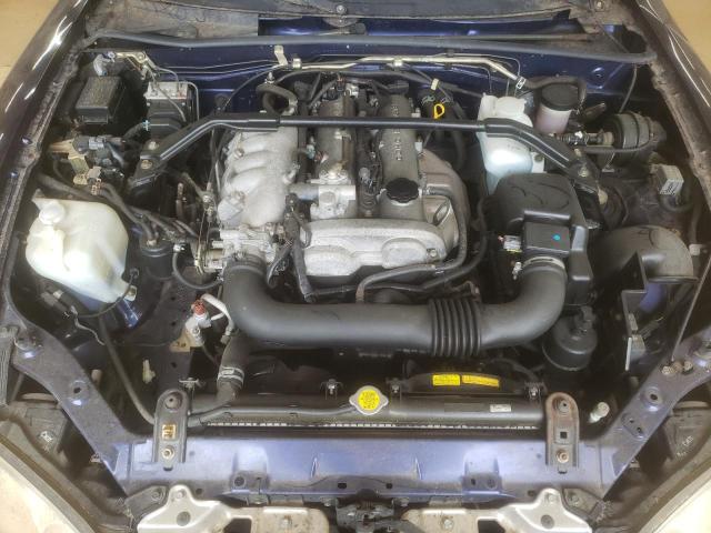 JM1NB353030306219 - 2003 MAZDA MX-5 MIATA BASE BLUE photo 11